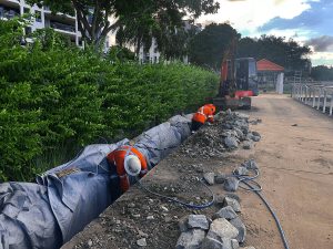 Mariners Reach Riverwalk Remediation Workers